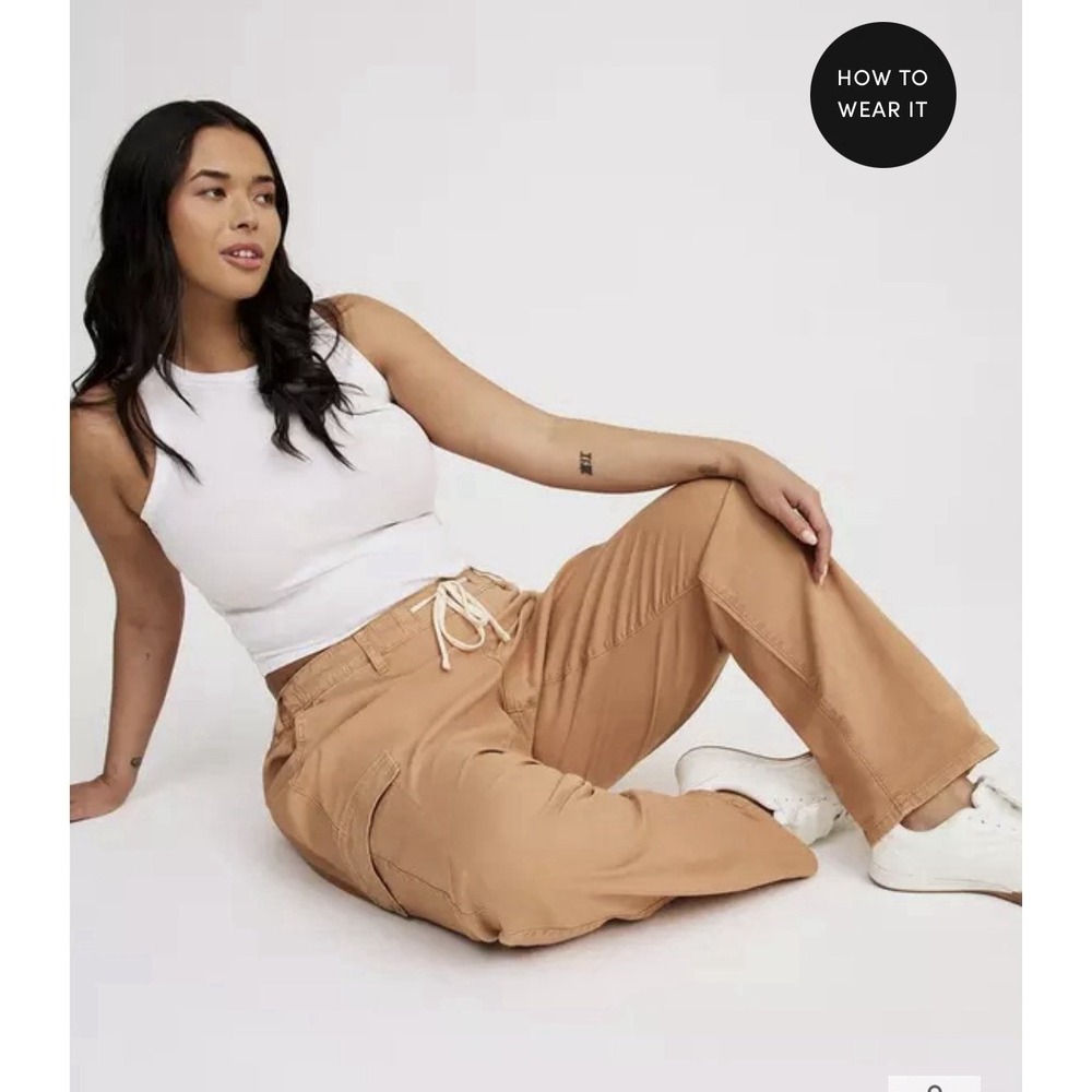 Torrid Relaxed Weekend Boyfriend Straight Leg Cargo Pants Lightweight Twill